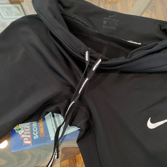 Nike black running Dri-fit capri - Picture 5 of 12